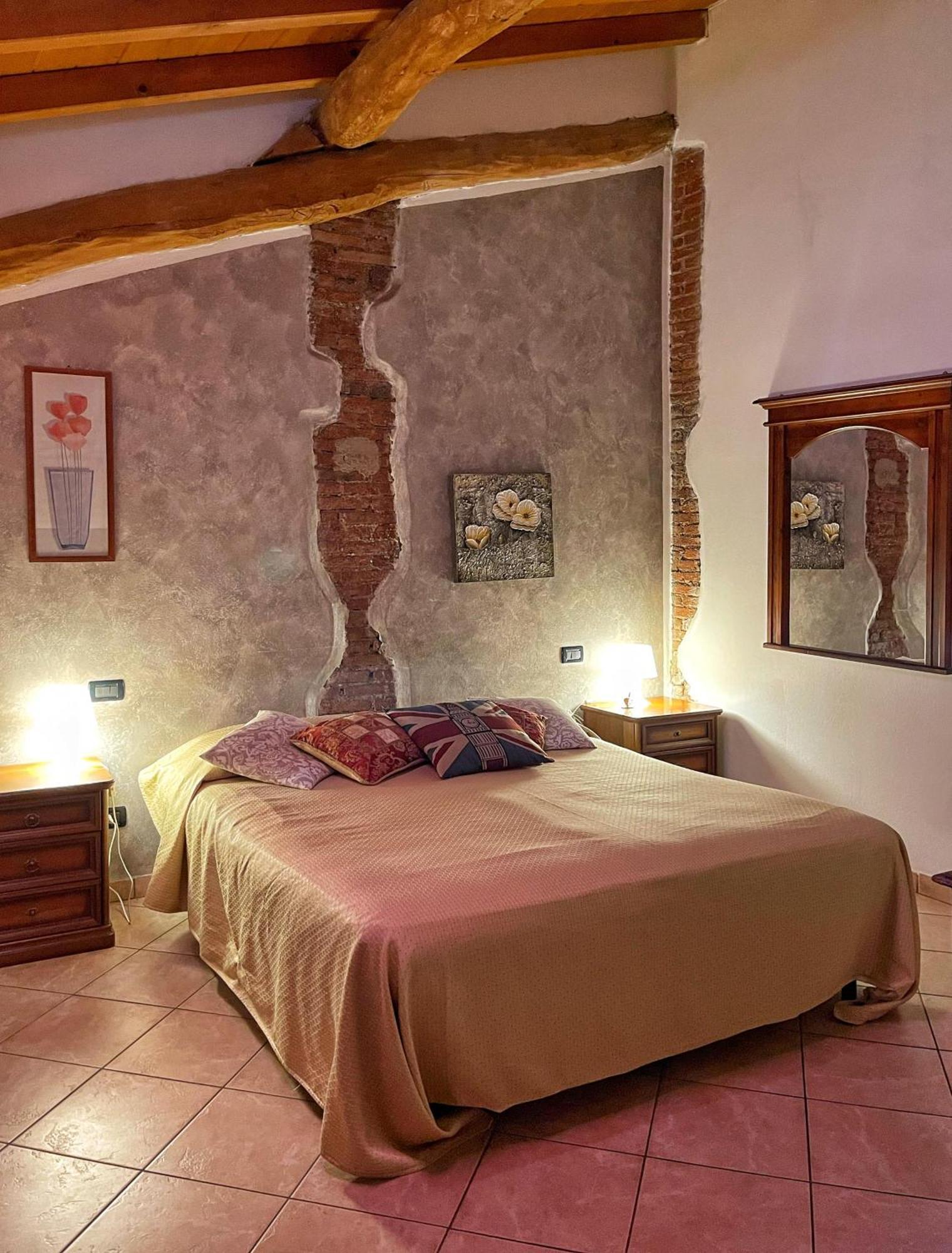 B&B La Cascina Di Alice カスティリオーネ・デッレ・スティヴィエーレ エクステリア 写真